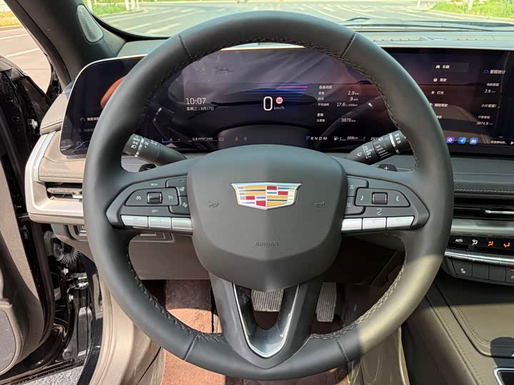 Cadillac XT4, 2025 — фото 6 из 9