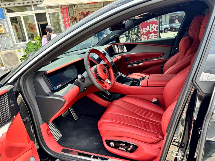 BYD Yangwang U7, 2025 — фото 4 из 9
