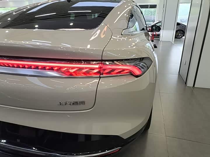 Buick Electra L7, 2025 — фото 8 из 9