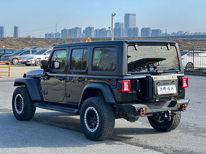 Jeep Wrangler, 2023 — фото 9 из 9