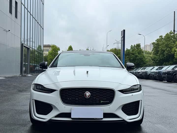 Jaguar XE L, 2023 — фото 2 из 9
