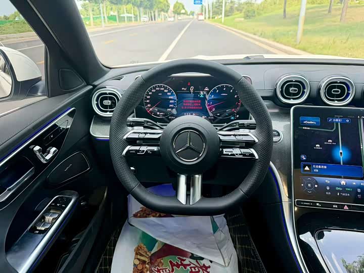 Mercedes-Benz C-Class, 2025 — фото 4 из 9