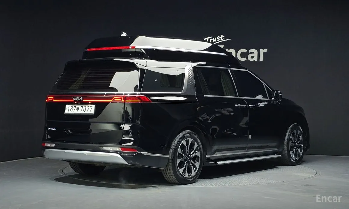Kia Carnival, 2022 — фото 2 из 12