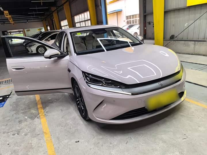 BYD Qin L, 2025 — фото 4 из 9
