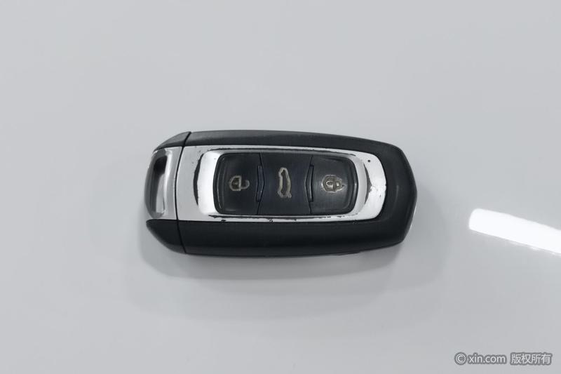 Geely Geometry EX3, 2022 — фото 7 из 12