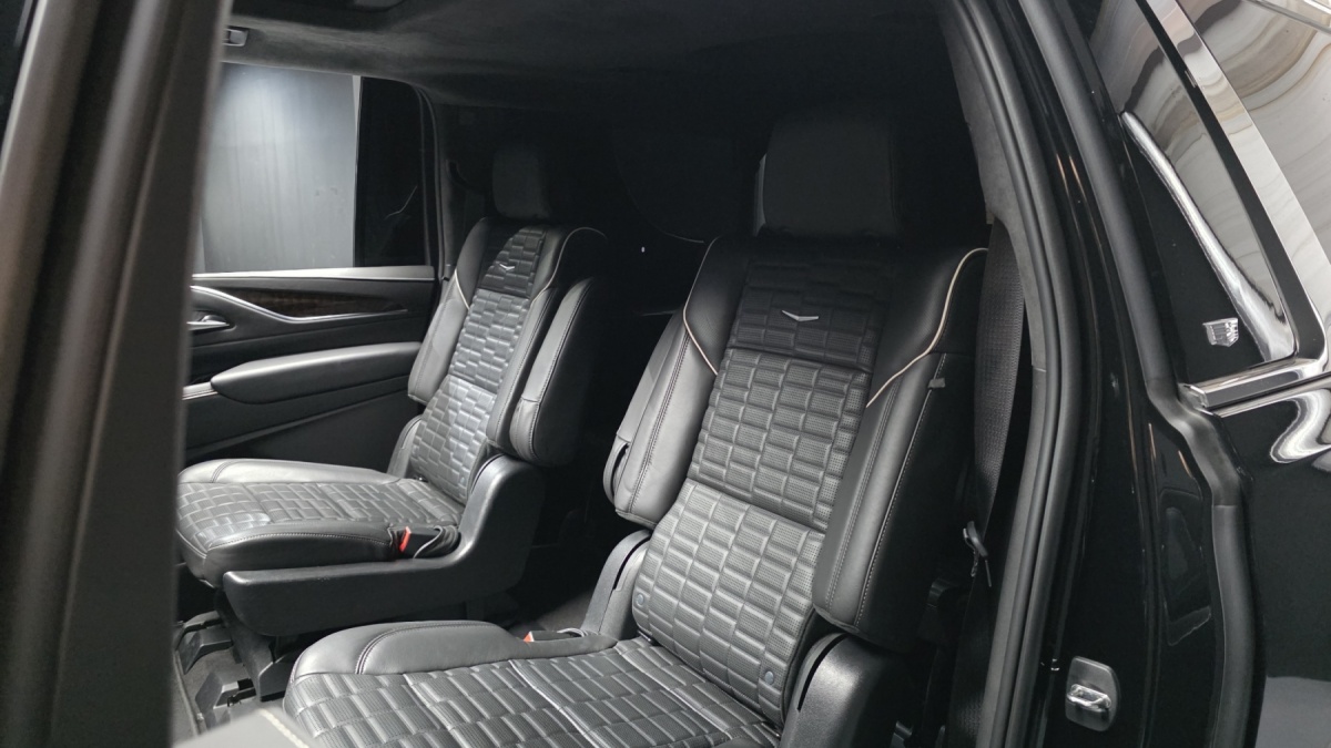 Cadillac Escalade, 2022 — фото 11 из 12
