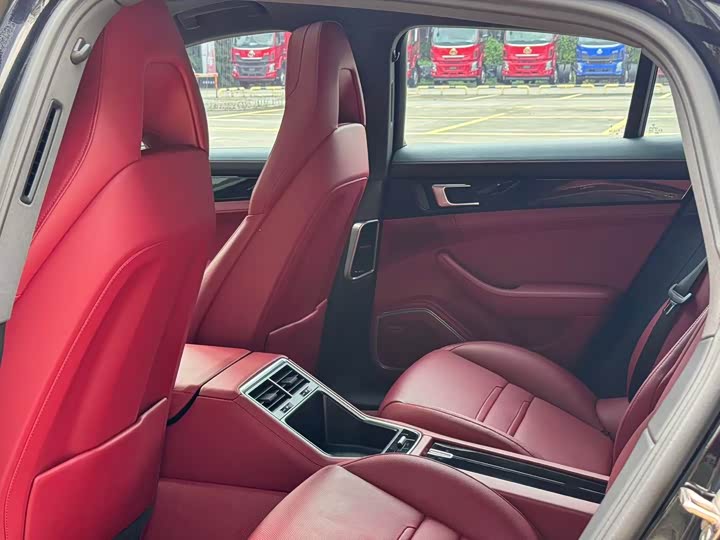 Porsche Panamera, 2023 — фото 7 из 7