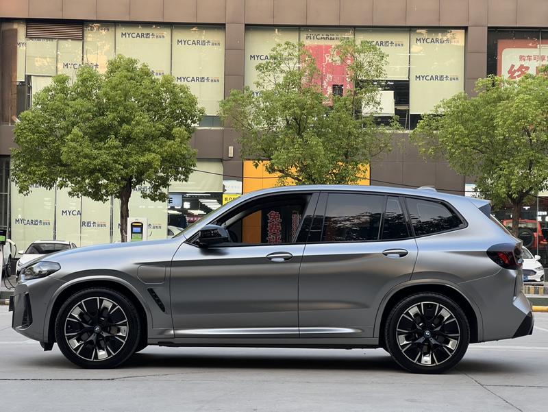 BMW iX3, 2022 — фото 4 из 12