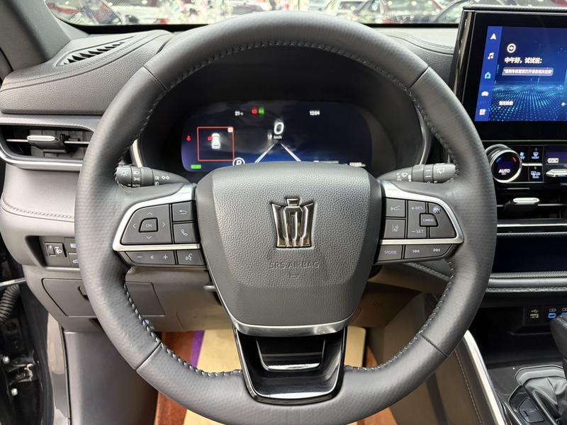 Toyota Crown Kluger, 2021 — фото 9 из 12