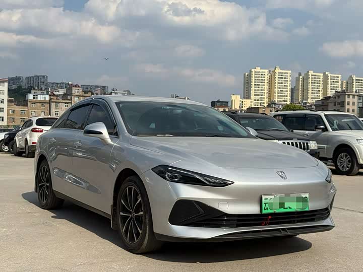 Roewe D7, 2024 — купить в Нижнем Новгороде под ключ