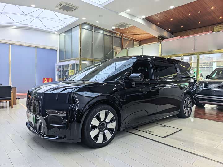 Zeekr 009, 2023 — купить в Самаре под ключ
