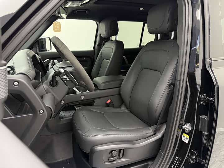 Land Rover Defender, 2022 — фото 6 из 9