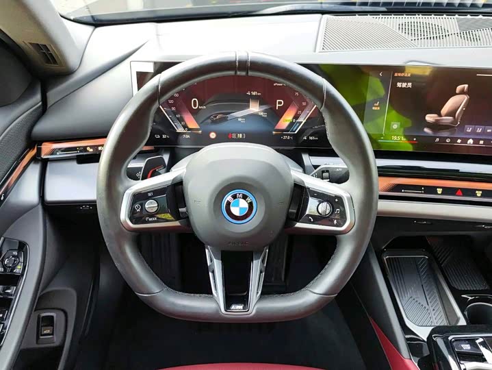BMW i5, 2025 — фото 4 из 9