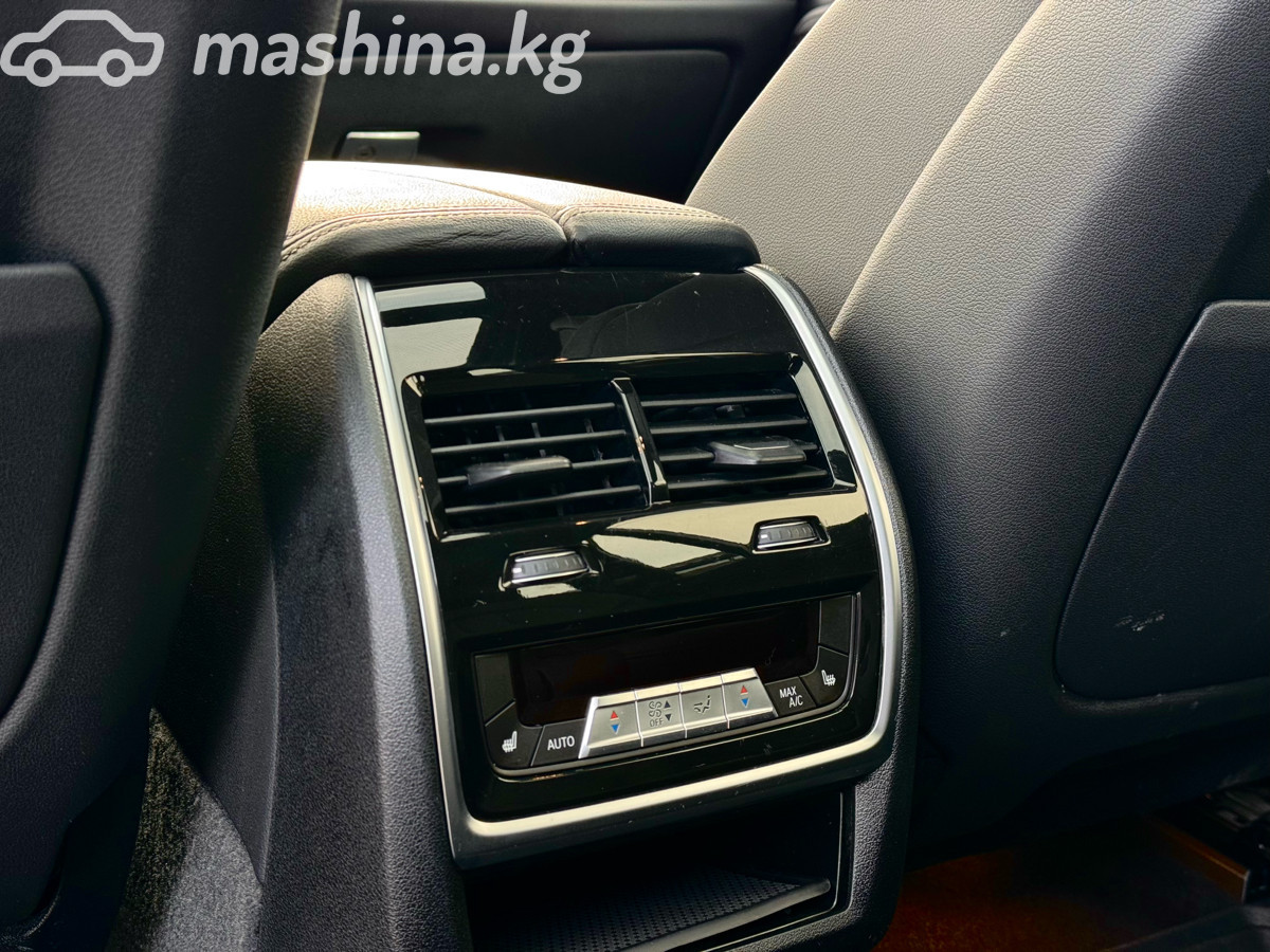 BMW X7, 2021 — фото 12 из 12