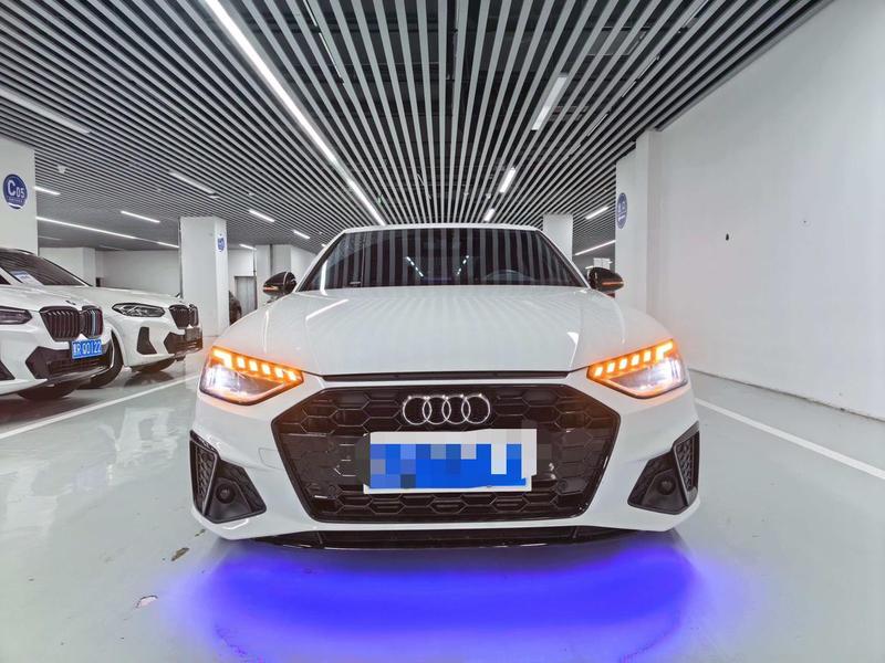 Audi A4L, 2023 — фото 2 из 12