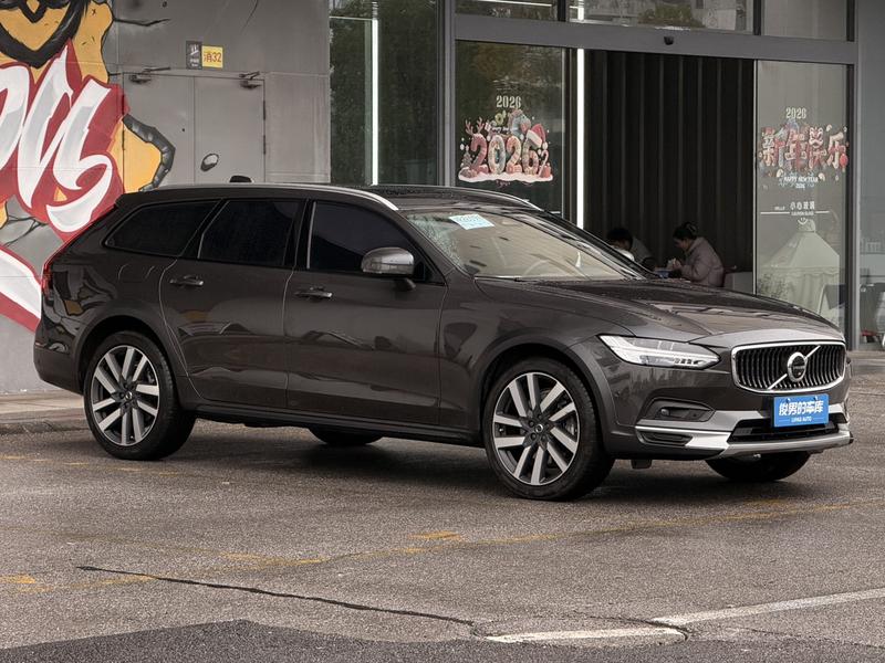 Volvo V90, 2023 — фото 3 из 12