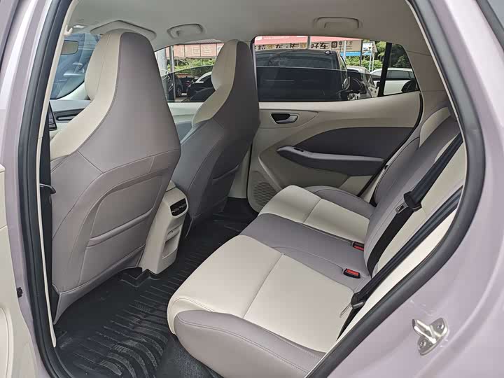 MG Motor 4 EV, 2025 — фото 3 из 3