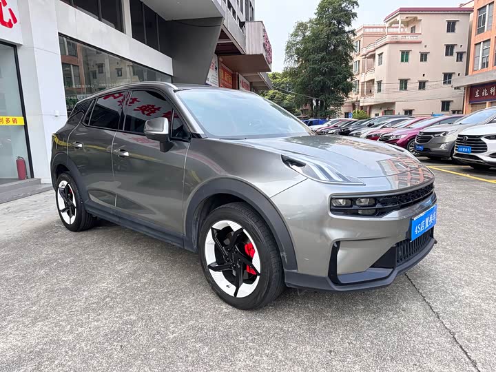 Lynk & Co 06 EM-P Hybrid, 2023 — фото 3 из 9