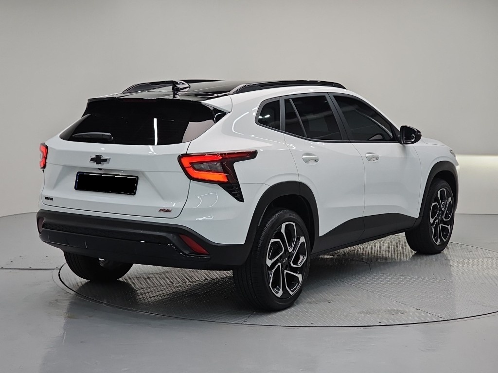 Chevrolet Trax, 2023 — фото 2 из 12