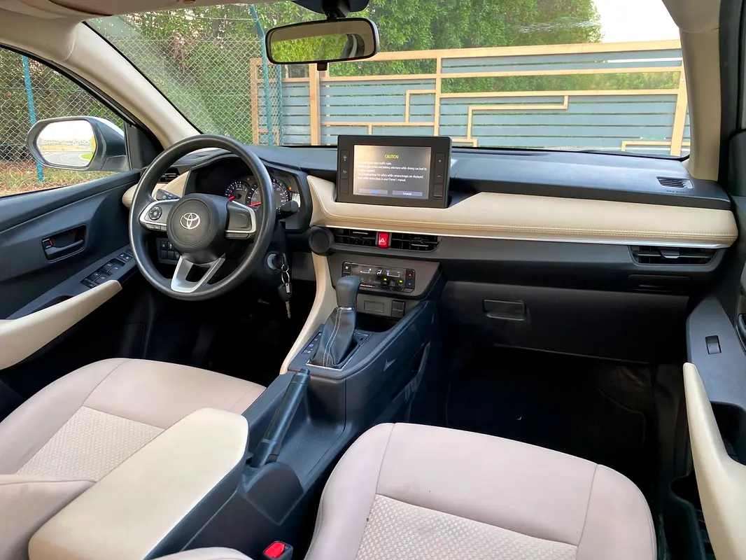 Toyota Yaris, 2024 — фото 10 из 10