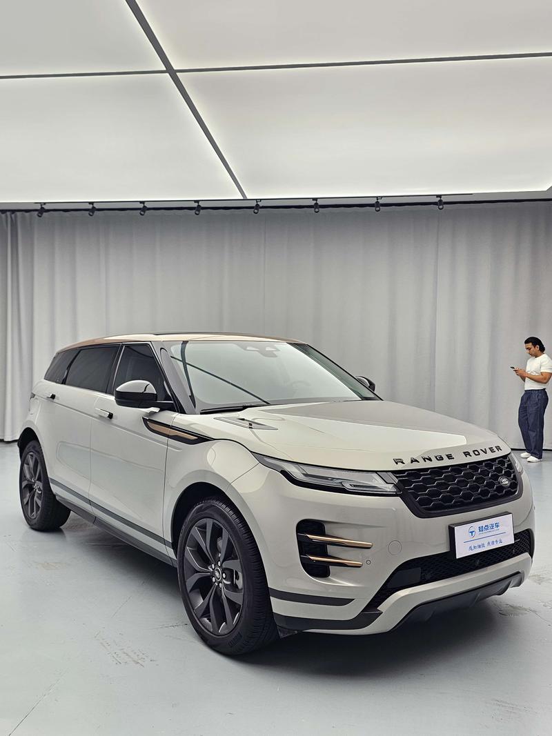 Land Rover Range Rover Evoque L, 2022 — фото 3 из 12