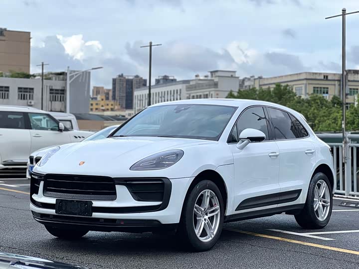 Porsche Macan, 2022 — фото 2 из 9