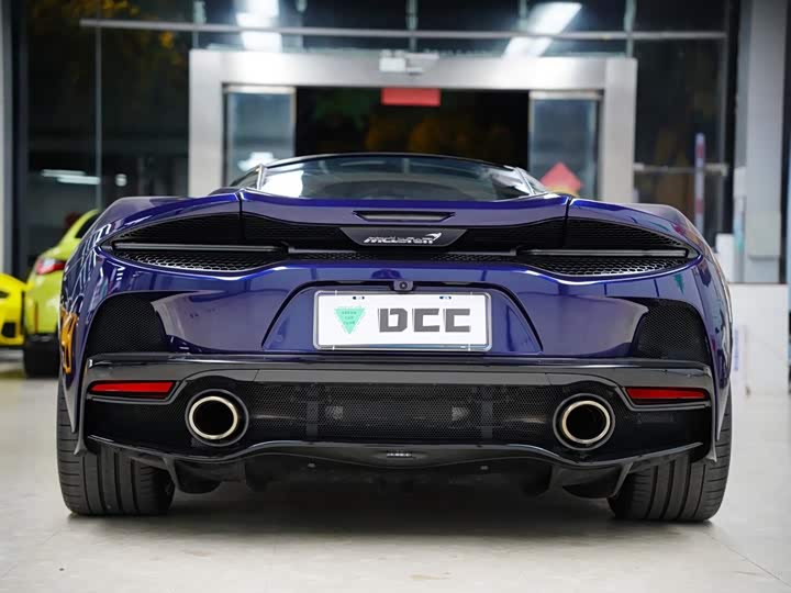 McLaren GT, 2023 — фото 8 из 9