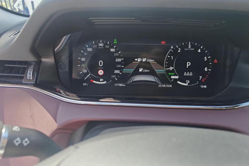 Land Rover Range Rover Evoque L Hybrid, 2022 — фото 8 из 12