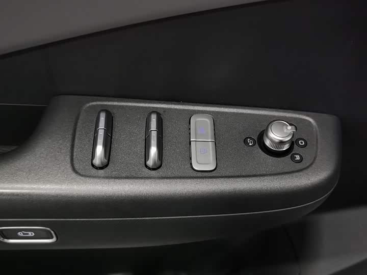 Dongfeng Yipai Nano 06, 2025 — фото 9 из 9