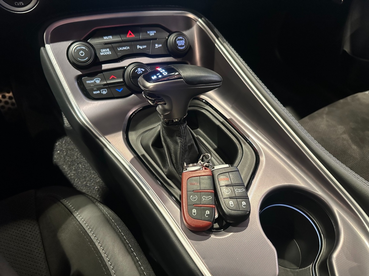 Dodge Challenger, 2022 — фото 8 из 12