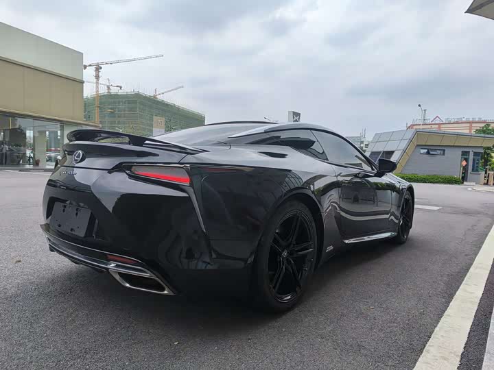 Lexus LC, 2022 — фото 8 из 9