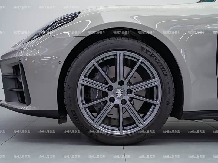 Porsche Panamera, 2025 — фото 9 из 9