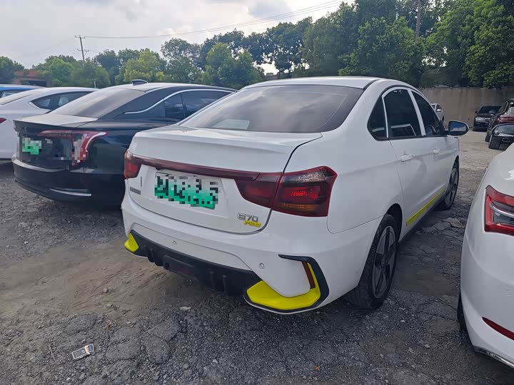 Dongfeng Aeolus E70, 2022 — фото 6 из 9