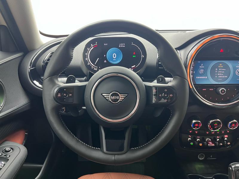 Mini Clubman, 2021 — фото 8 из 12