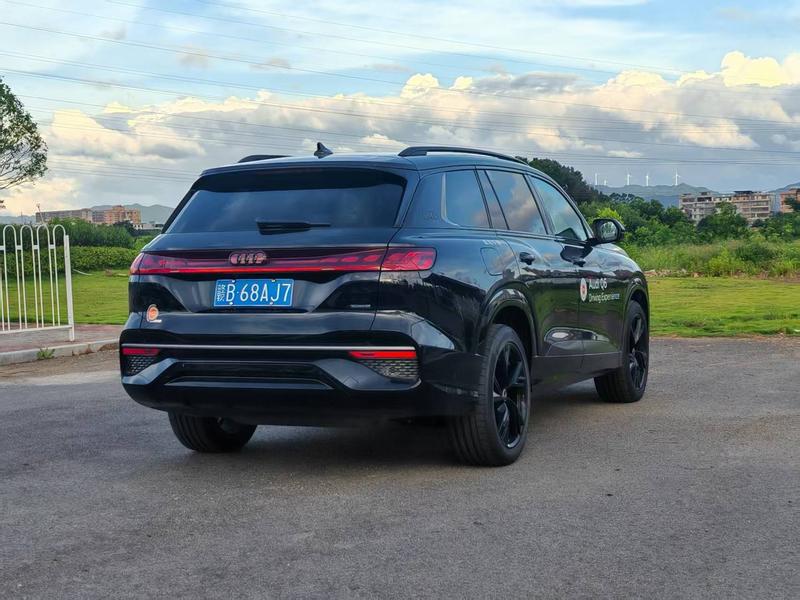 Audi Q6, 2025 — фото 5 из 11