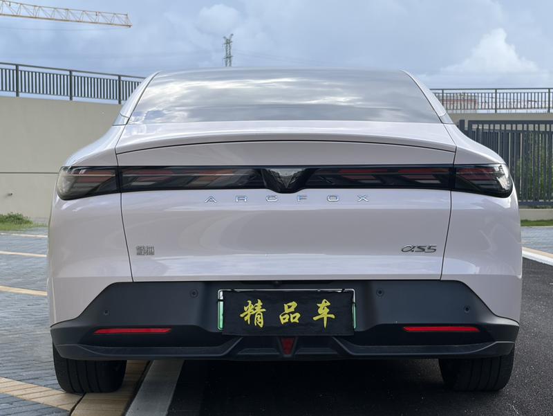 BAIC Arcfox Alpha S5, 2025 — фото 5 из 10