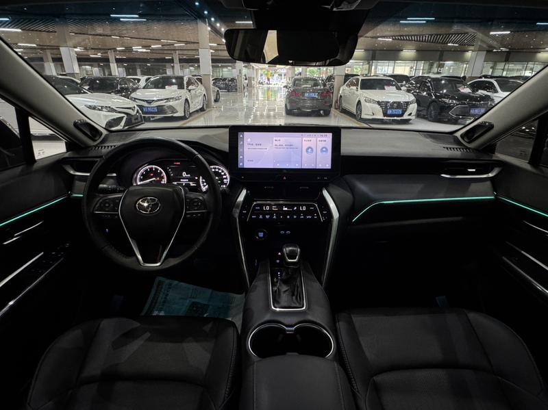 Toyota Venza, 2022 — фото 7 из 12