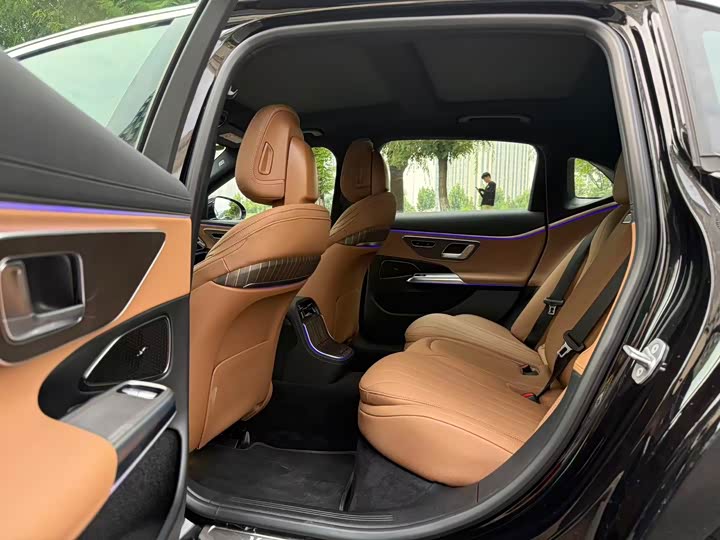 Mercedes-Benz E-Class Hybrid, 2024 — фото 6 из 9