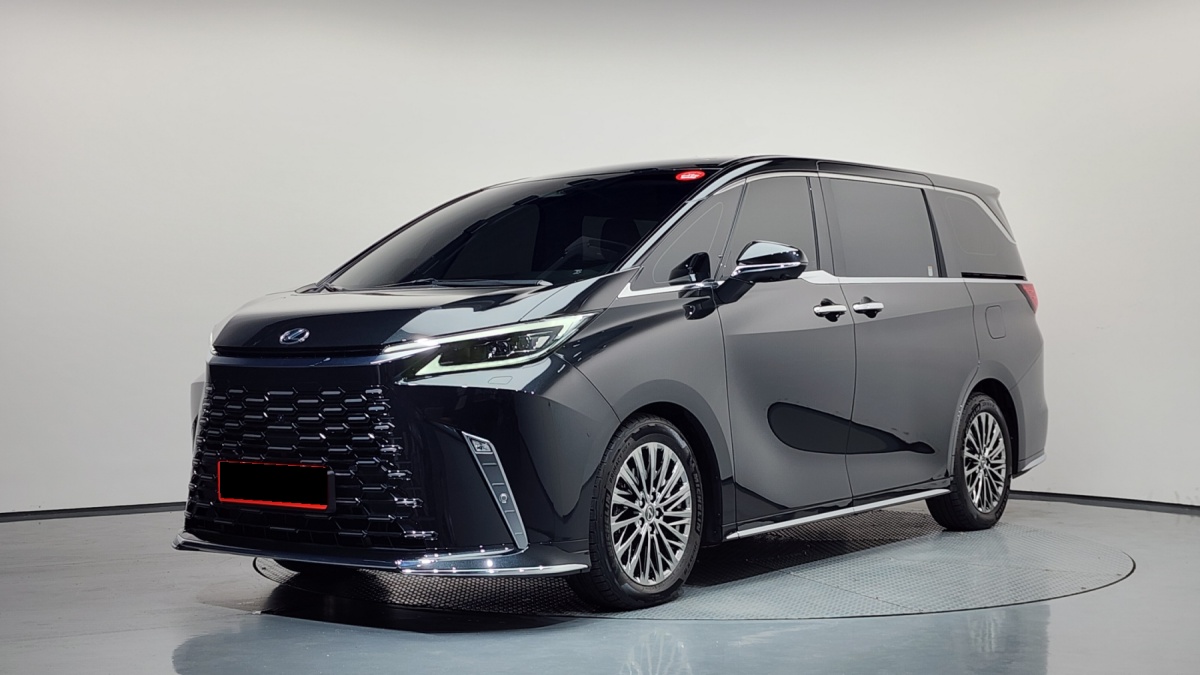 Lexus LM, 2025 — купить в Ульяновске под ключ