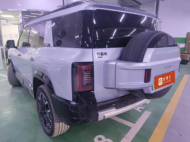 BYD FangChengBao Leopard 8, 2025 — фото 3 из 9