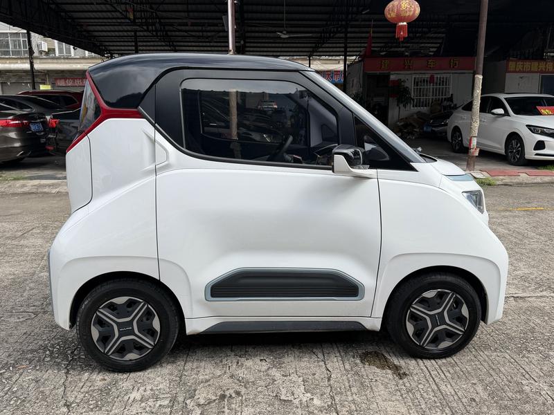 Wuling Nano EV, 2022 — фото 7 из 12