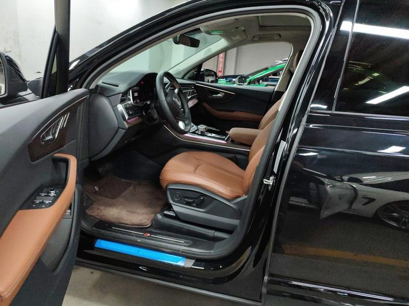 Audi Q7, 2025 — фото 7 из 10