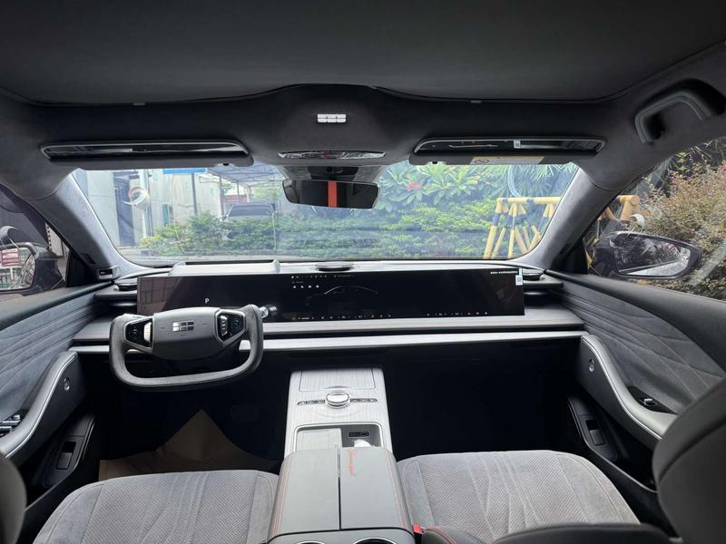 Geely Galaxy E8, 2024 — фото 8 из 11