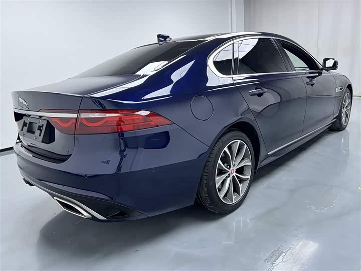 Jaguar XF L, 2022 — фото 6 из 9