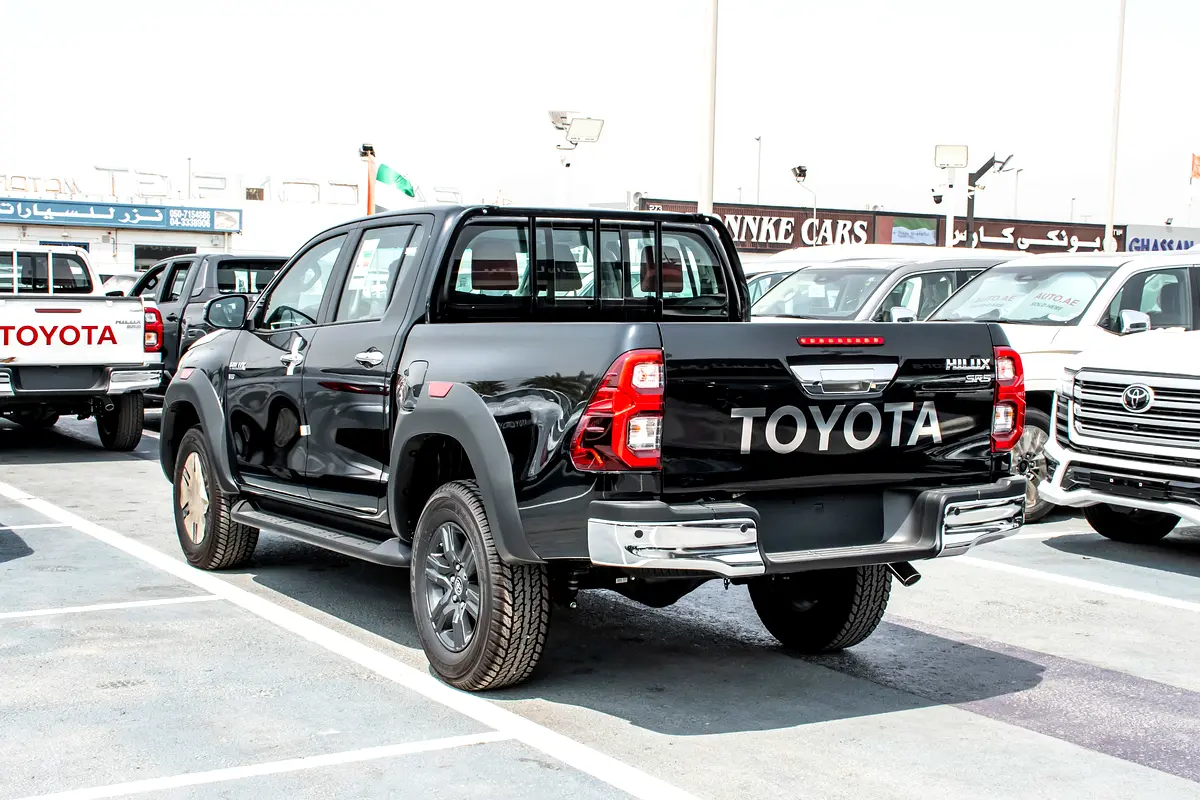 Toyota Hilux, 2026 — фото 8 из 10