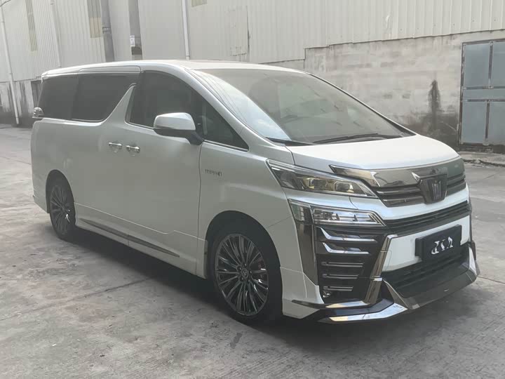 Toyota Vellfire, 2023 — купить в Ижевске под ключ