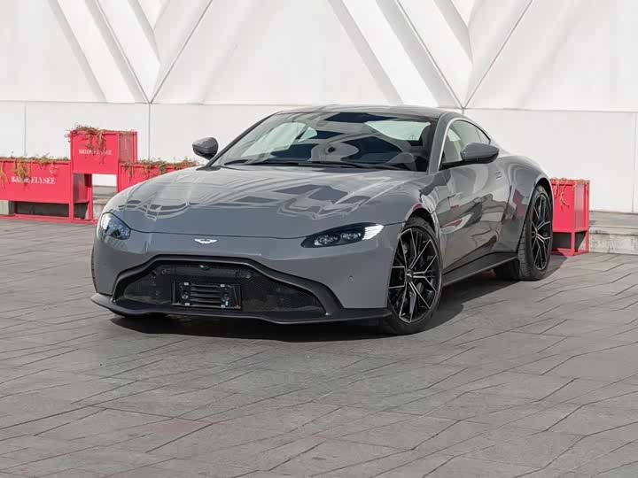 Aston Martin V8 Vantage, 2022 — купить в Санкт-Петербурге под ключ
