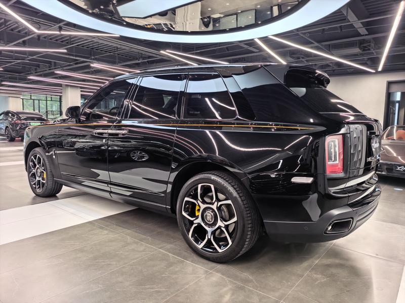 Rolls-Royce Cullinan, 2022 — фото 4 из 12