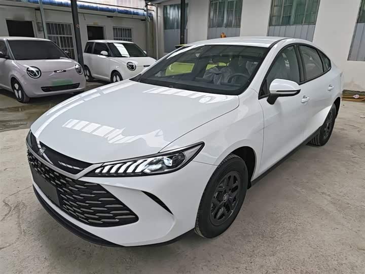 BYD Qin Plus, 2026 — фото 2 из 9