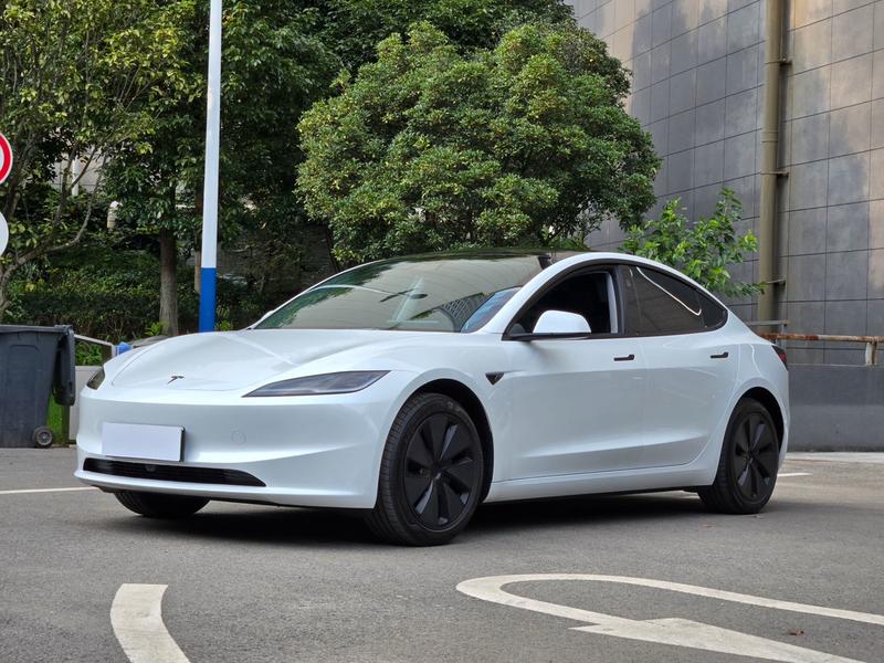 Tesla Model 3, 2026 — купить в Брянске под ключ